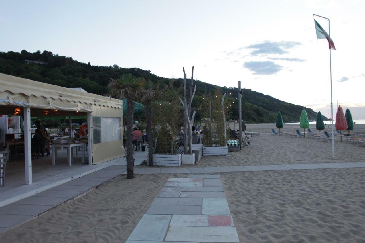 Casa Di Anna Apartment Pesaro Ngoại thất bức ảnh